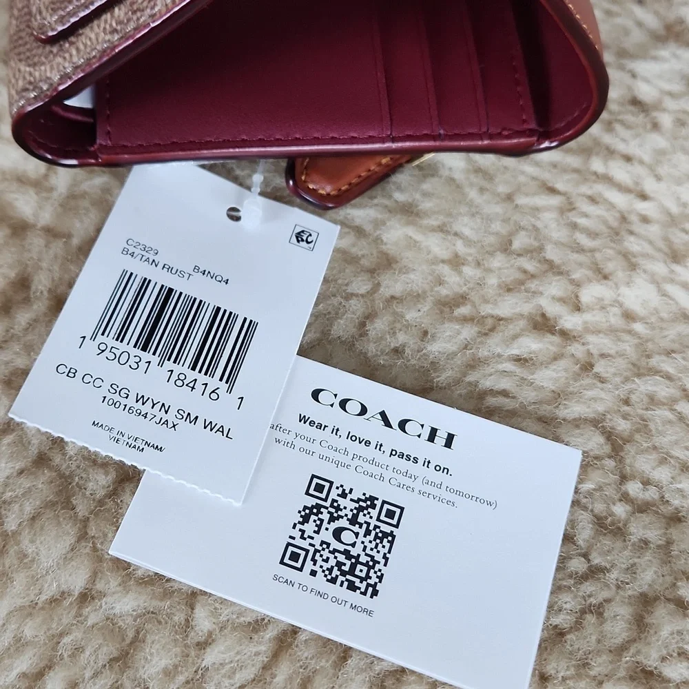 NWT Coach Colorblock Wyn Small Signature Leather Wallet 🤎🎁♥️ - Picture 13 of 16